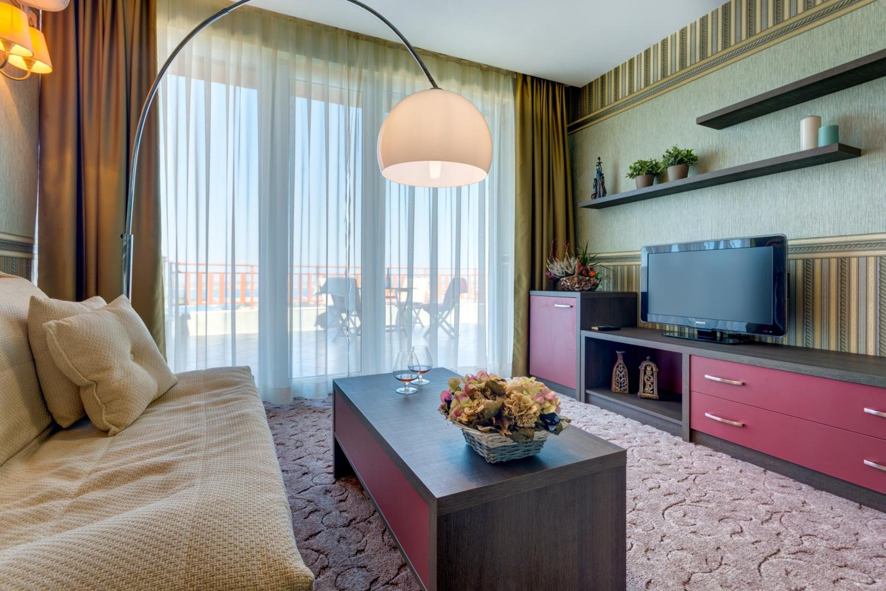 Hotel Kalithea 38/59