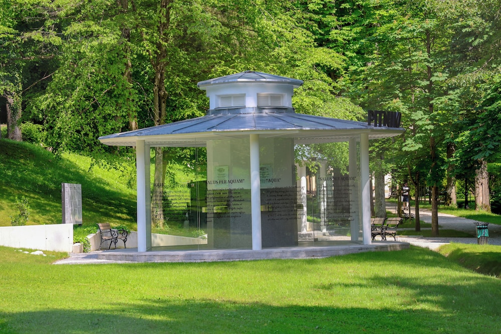 HOTEL PARK - TERME DOBRNA 20/22