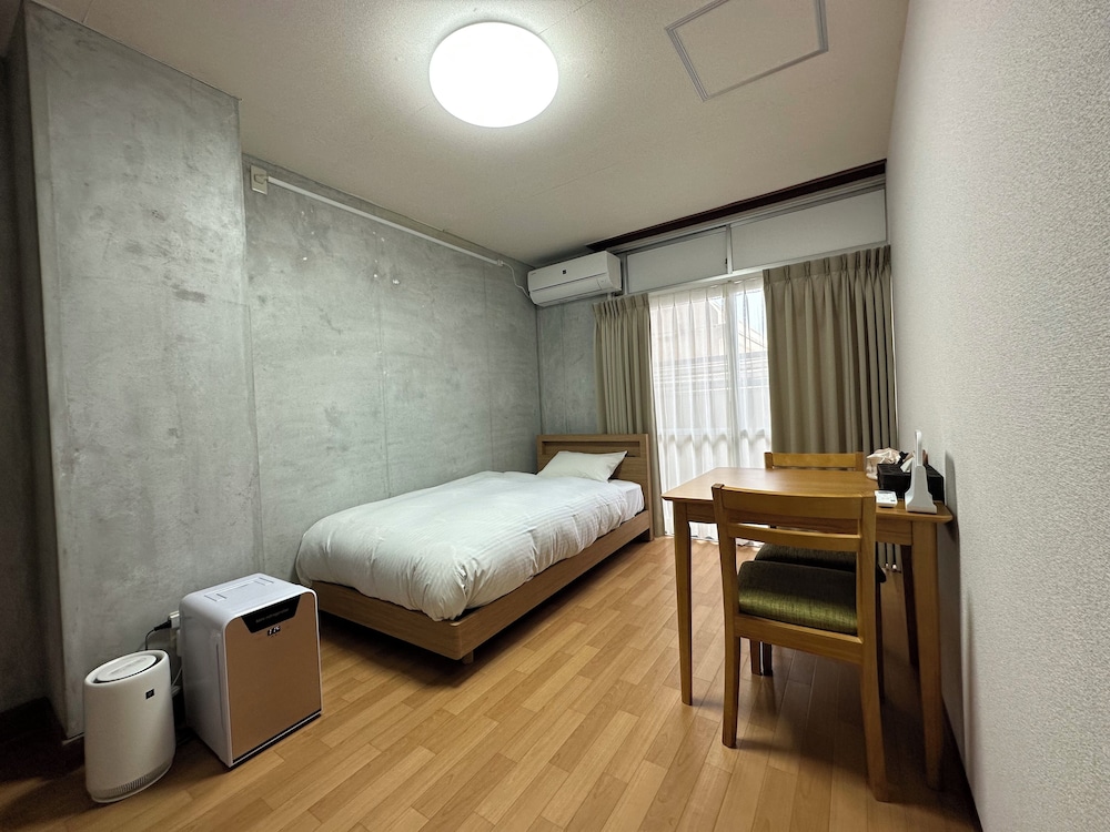 Travel&Book Hotel Hulaton Cabin Takamatsu - Hostel 8/40