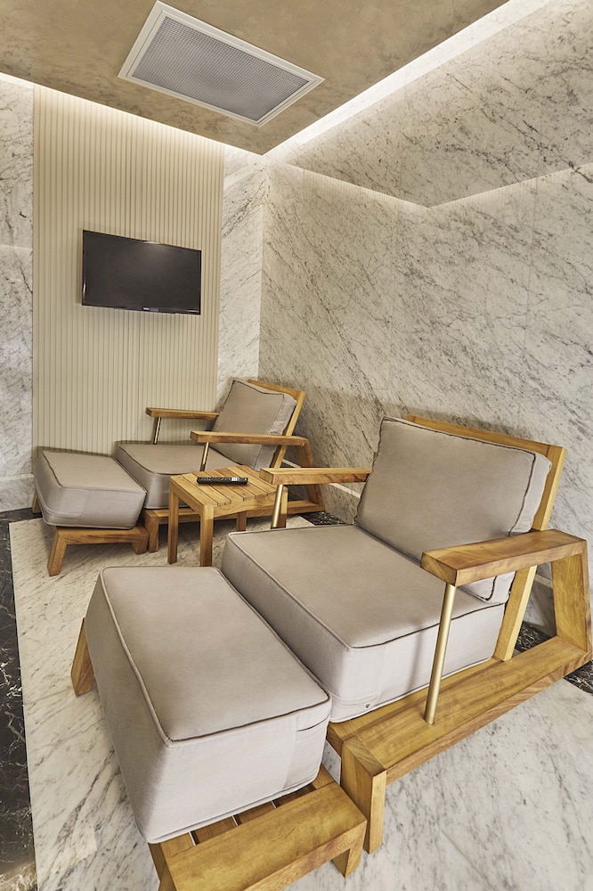 The Hubi Hotel 46/59