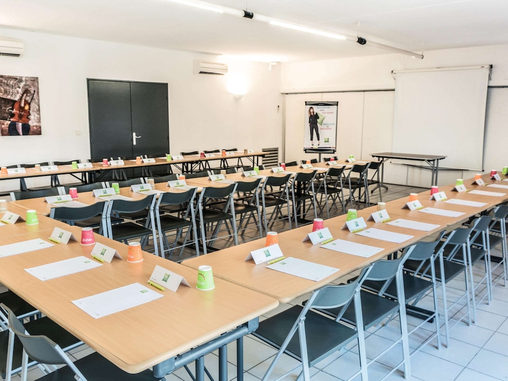 Ibis Styles Perpignan Canet-En-Roussillon 32/50
