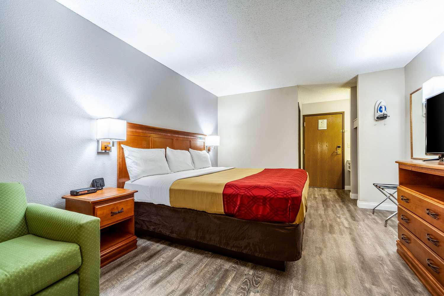 Econo Lodge Lincoln, NE 6/18