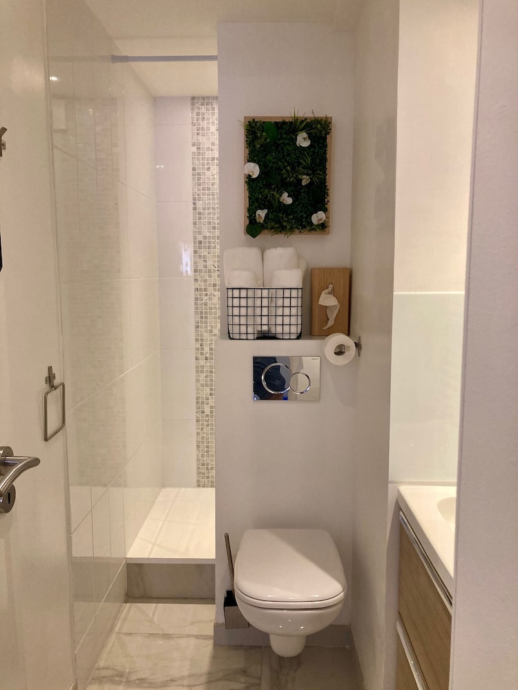 Cannes City B&B 32/37