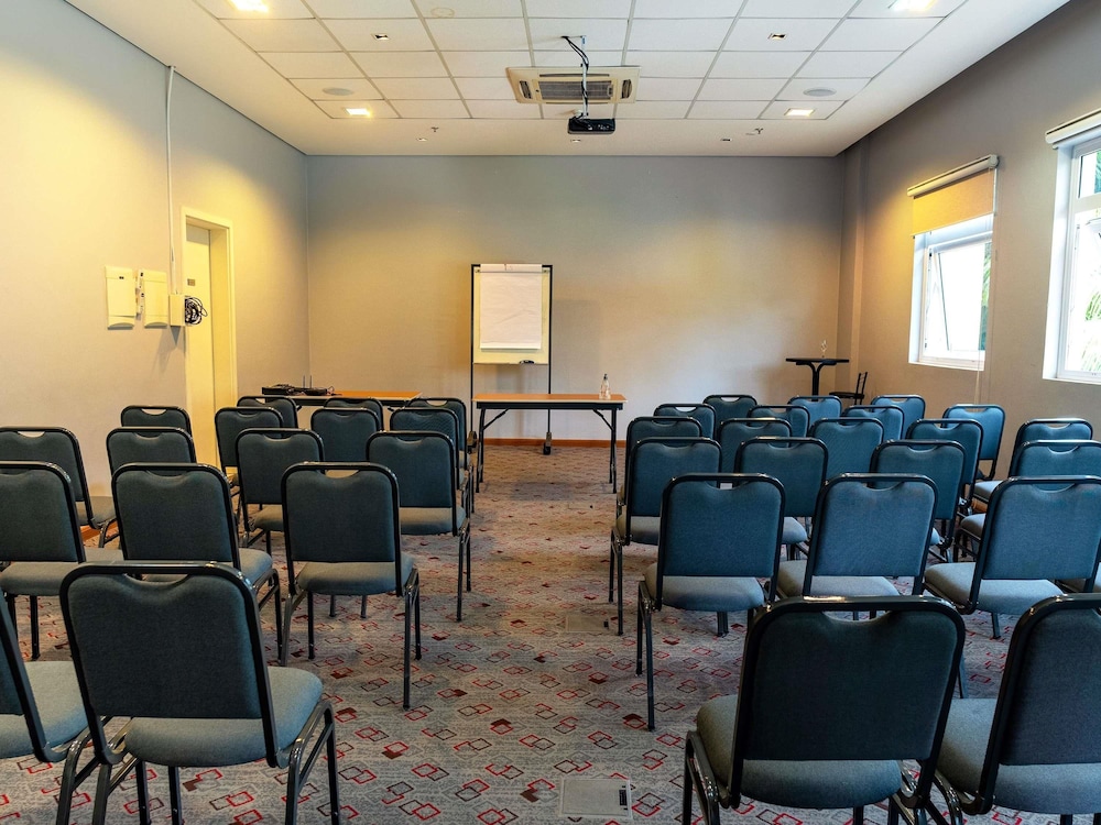 Ibis Novo Hamburgo 43/47