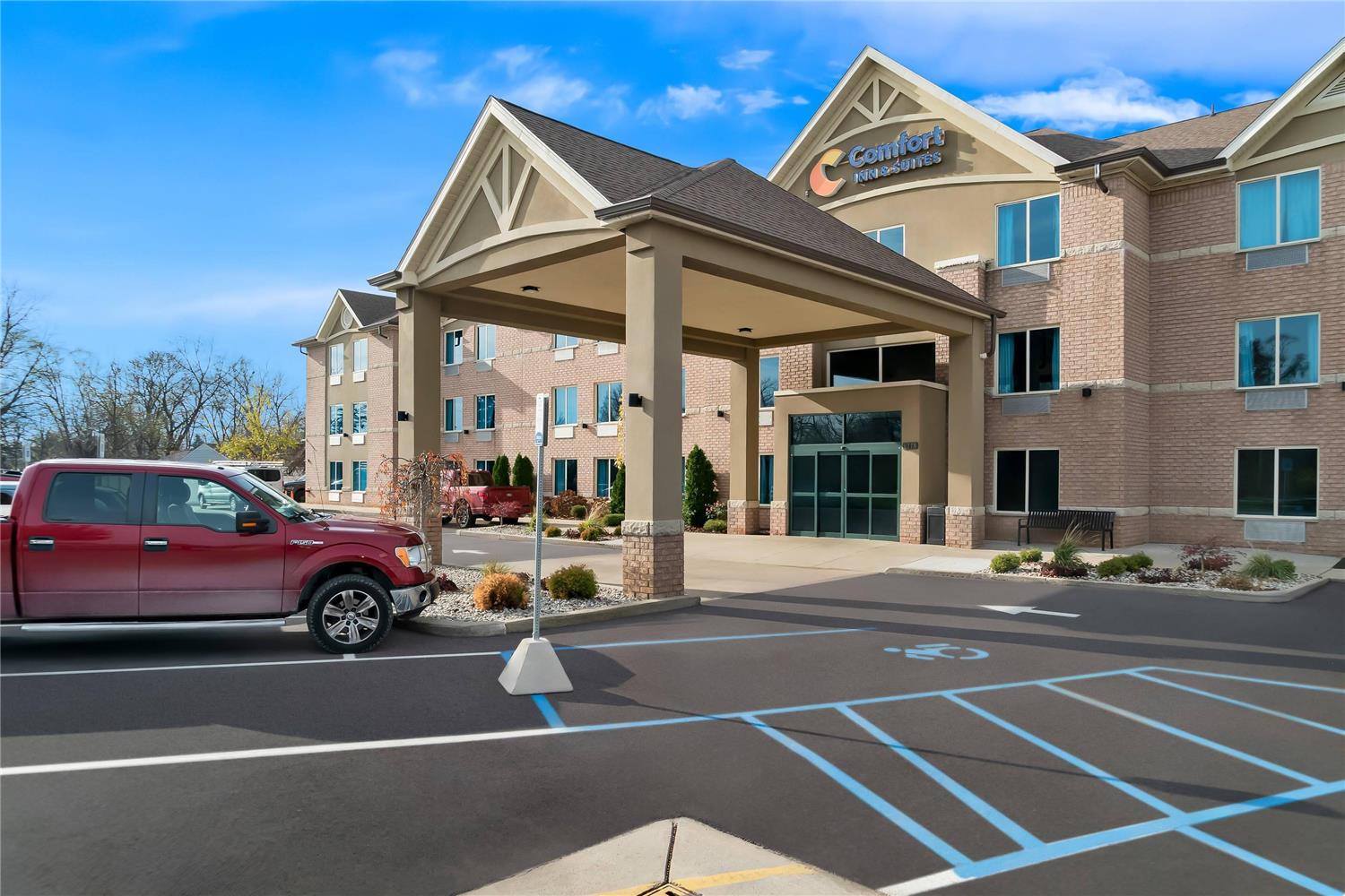 Comfort Inn & Suites Taylor - Detroit 18/21