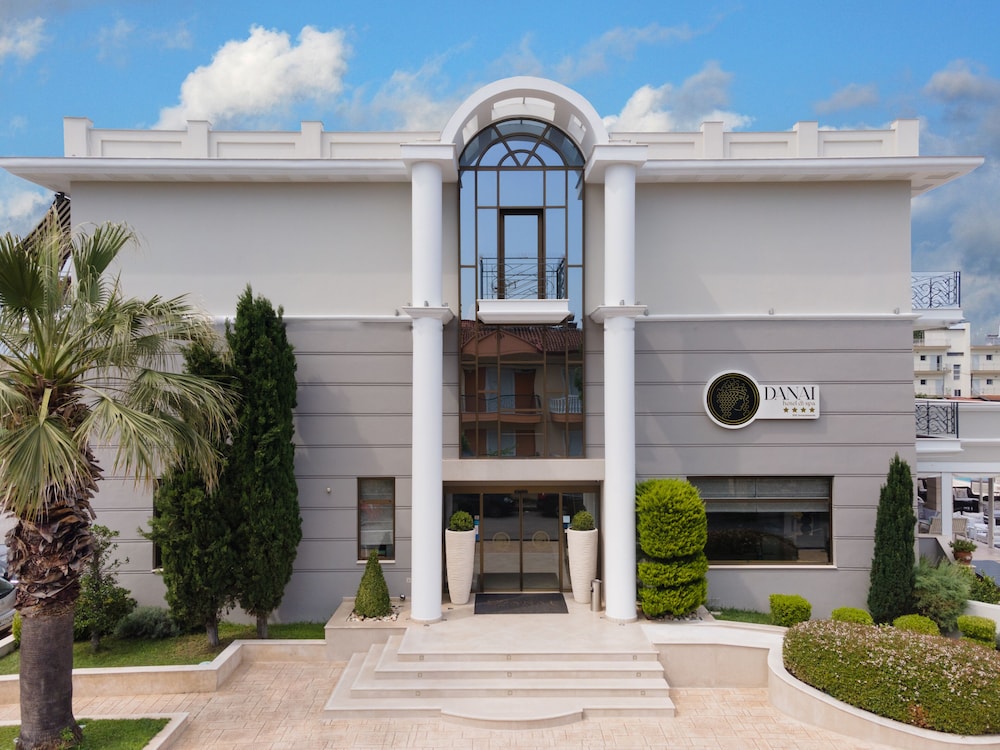 Bomo Danai Hotel 3/38