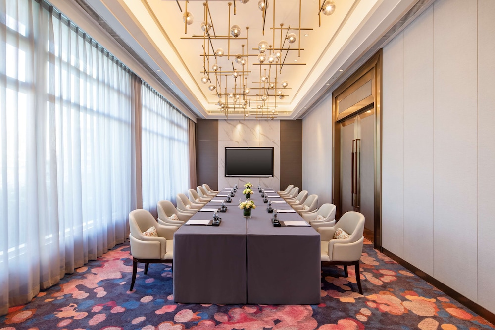 Radisson Collection Hotel Xin Guo Shanghai 43/48