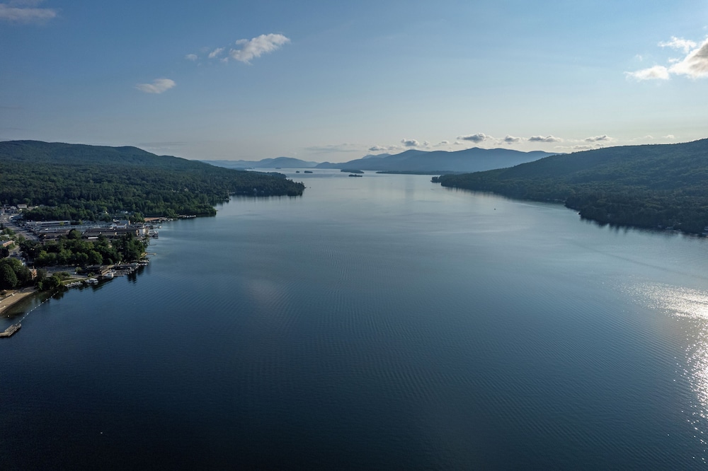 Fort William Henry Hotel and Conference Center 55/67