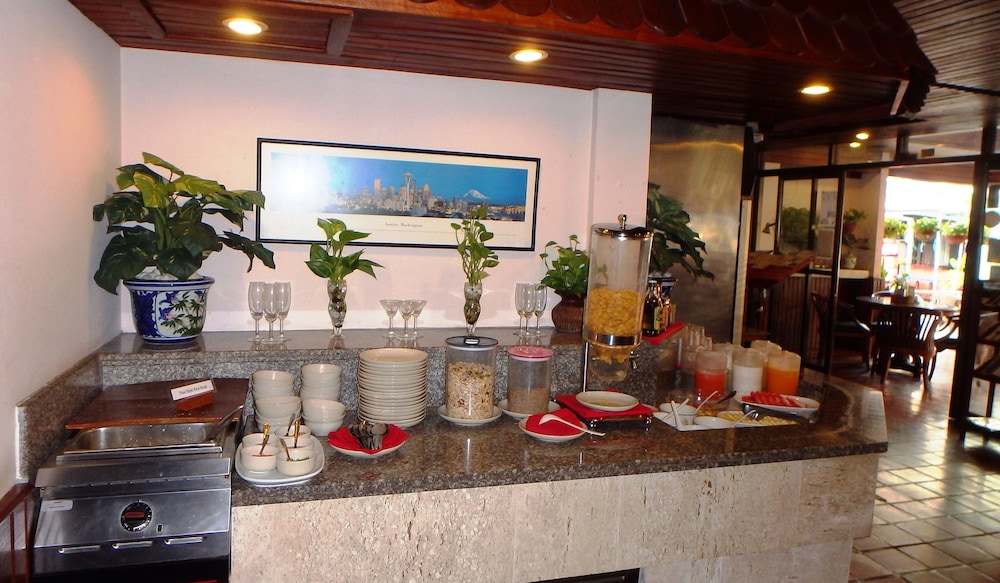 KARON CAFE INN 35/44