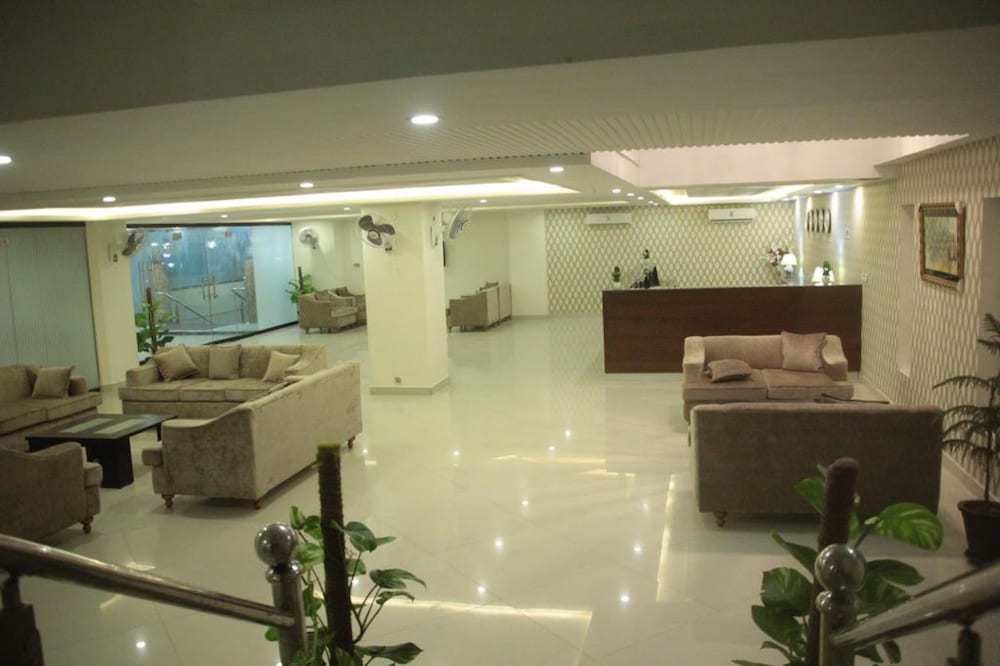 Grand Millennium Hotel Lahore (Local) 6/41