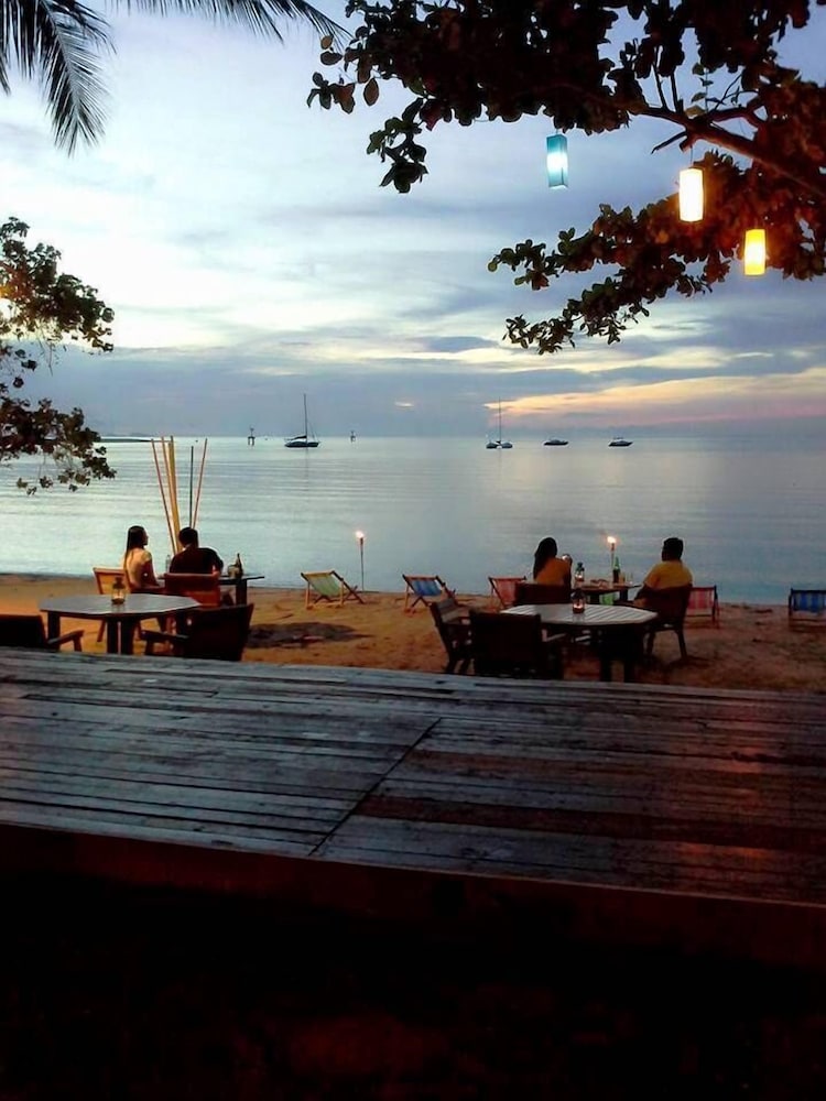 Think & Retro Cafe Lipa Noi Samui 53/62