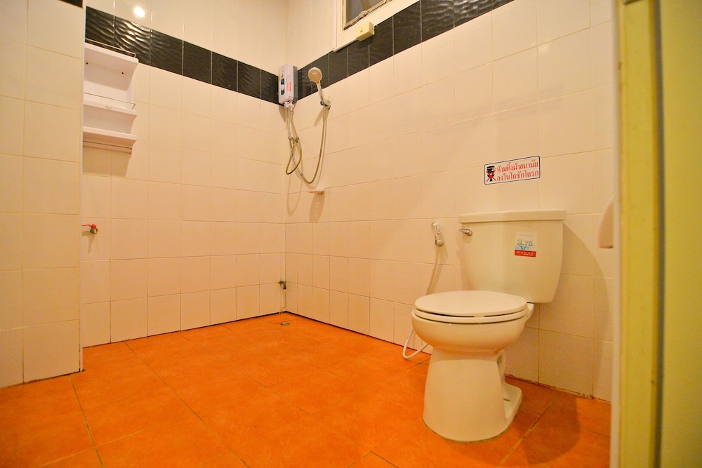 Sabuy Best Hotel Phayao 39/43