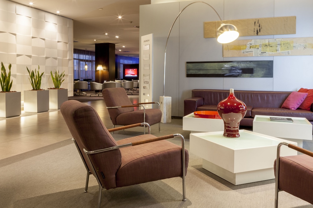 AC Hotel by Marriott Madrid Airport 26/45