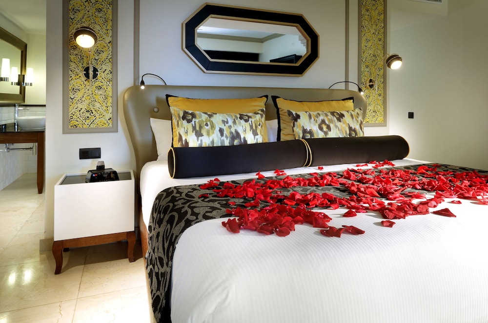 Grand Palladium Lady Hamilton Resort and Spa 39/42