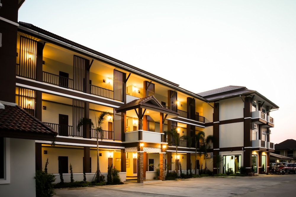 Mana Hotel 11/50