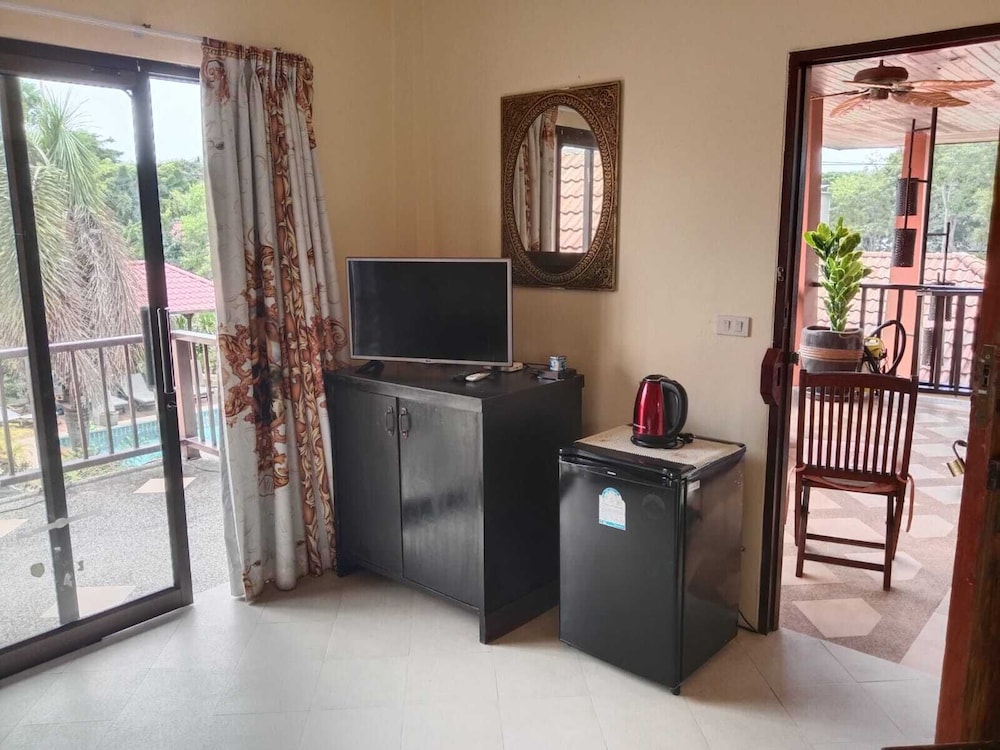 Baan Tropicana 8/50