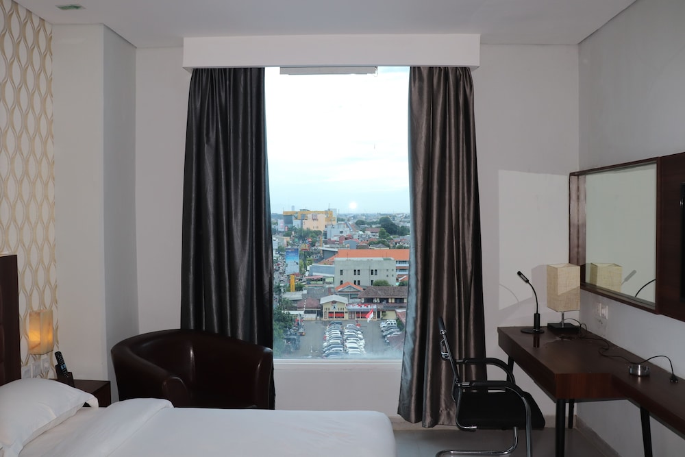 Pakons Prime Hotel 60/60