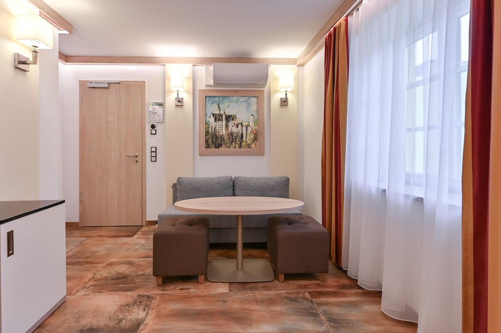 Hotel & Restaurant Ludwigs 52/72