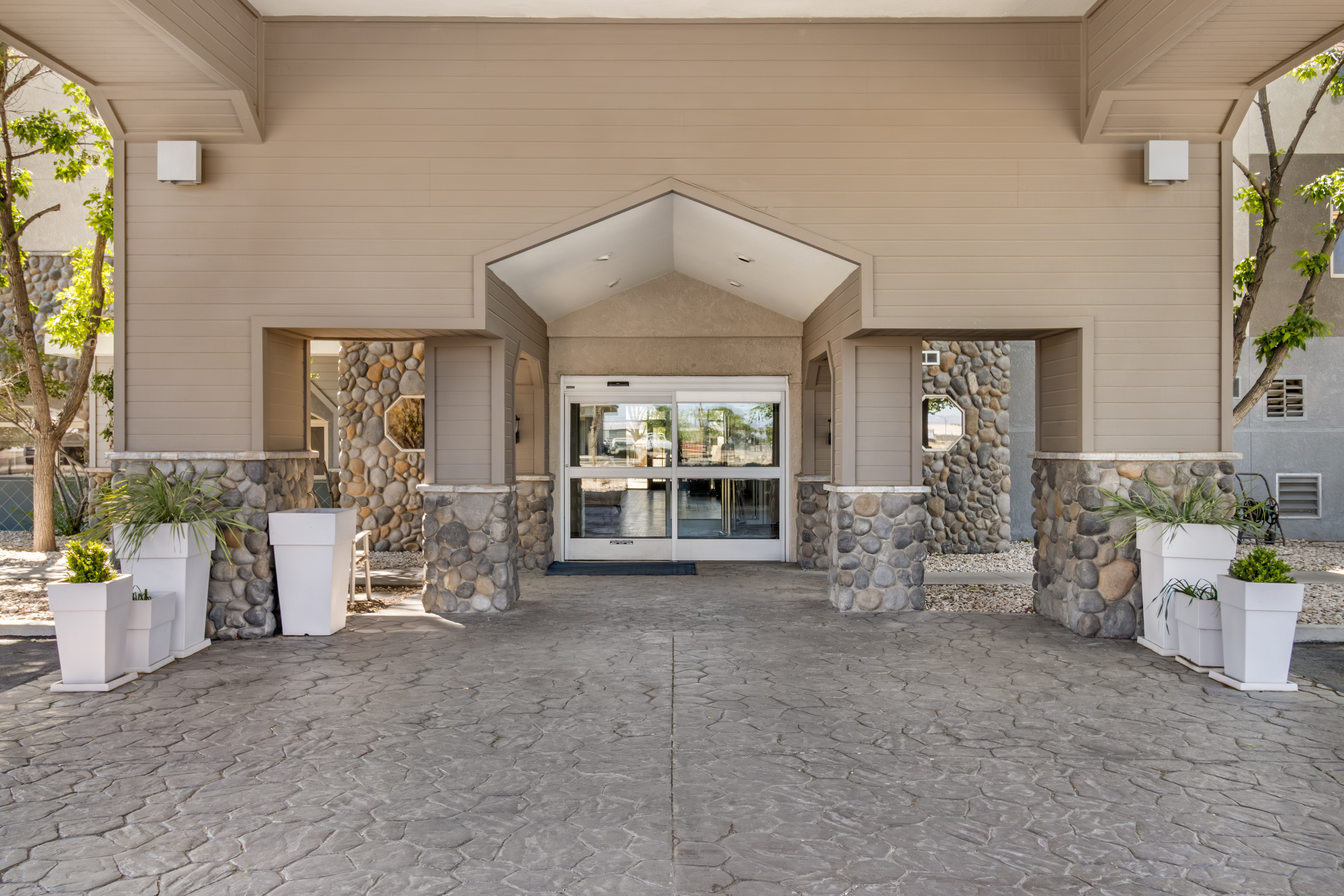 Holiday Inn Express Fallon 77/81