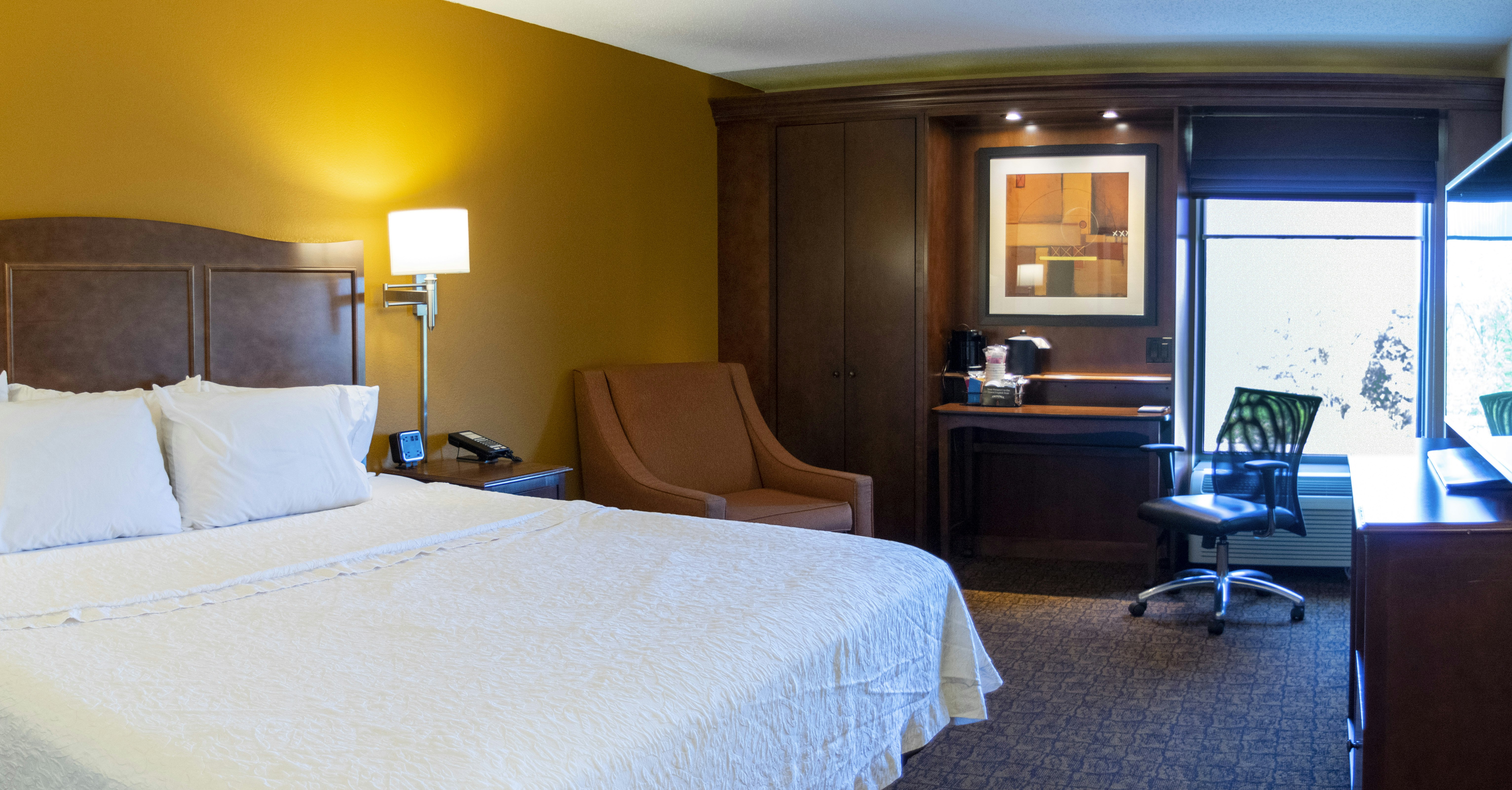 Study, King Bed