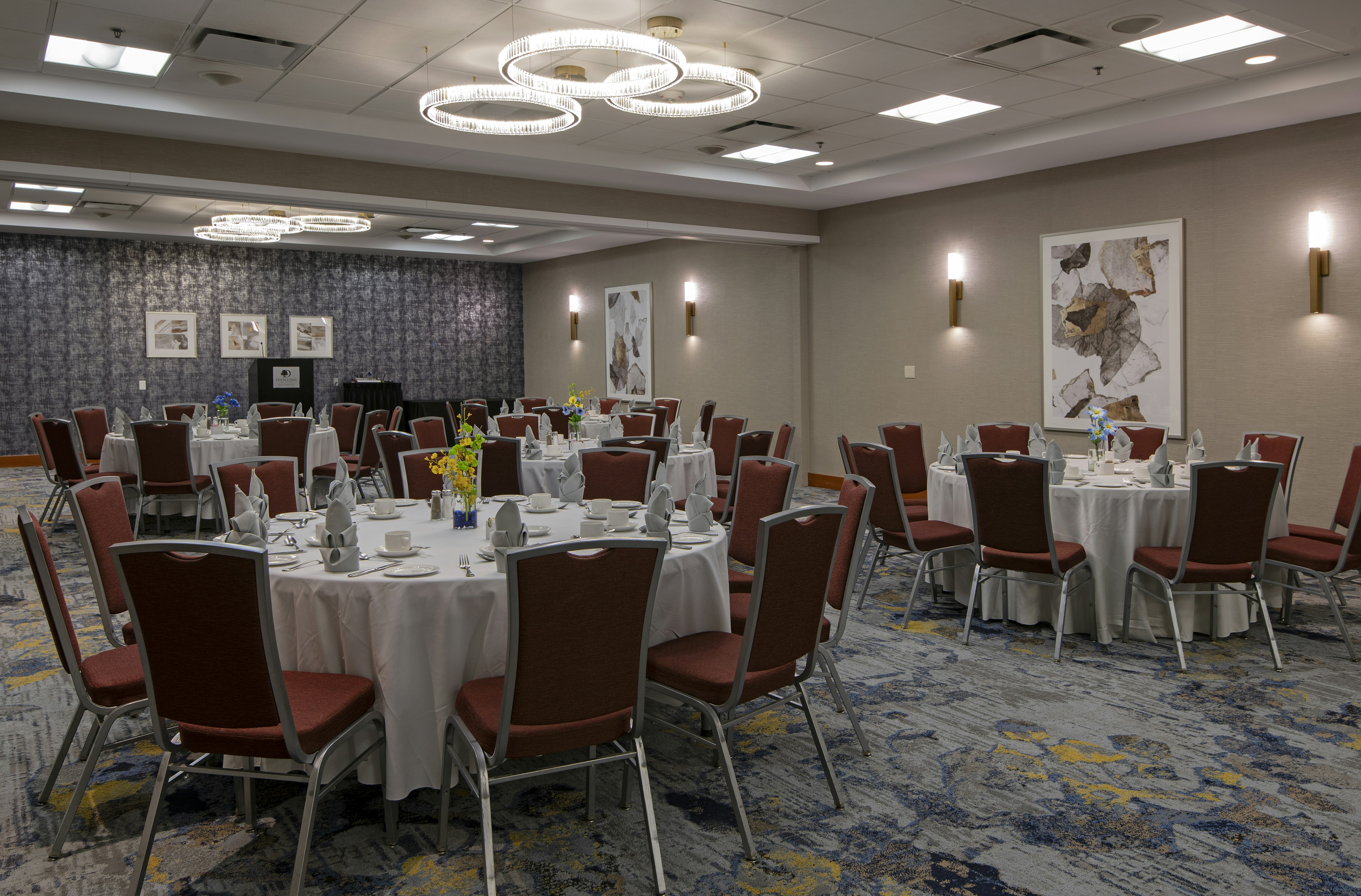 Doubletree By Hilton Hotel West Edmonton 43/50