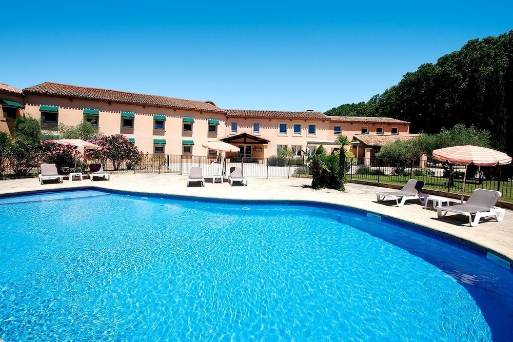 HOTEL LE MAS DE JOSSYL 32/37