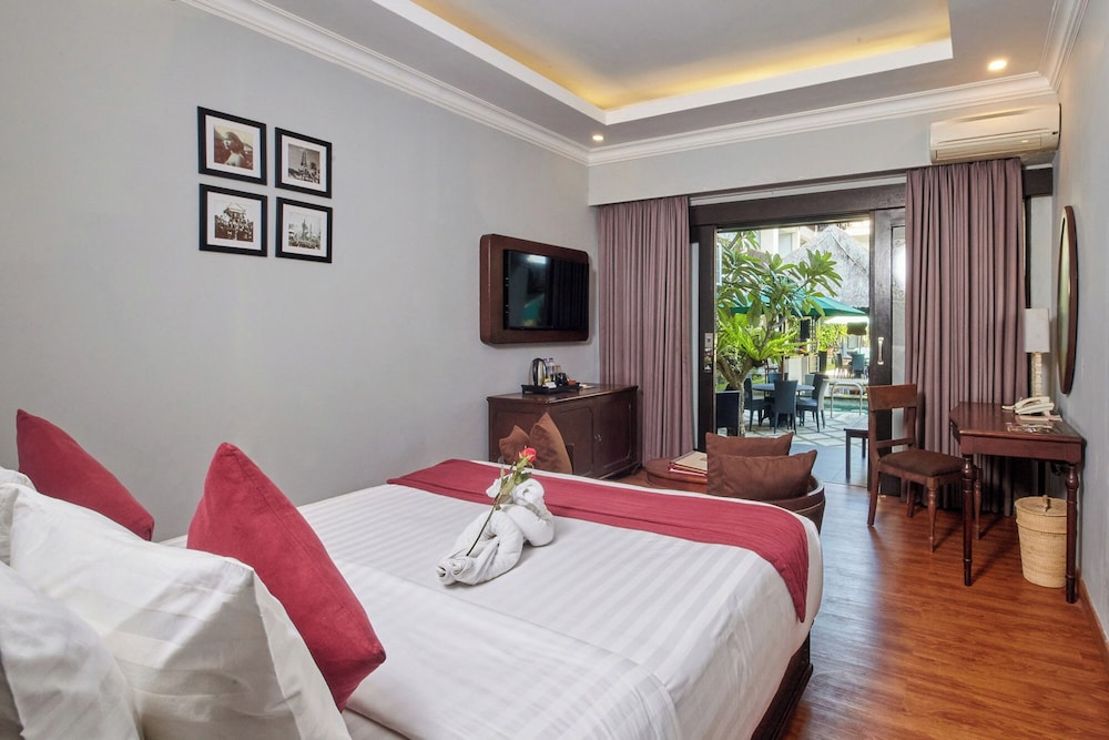 The Lokha Legian Resort and Spa 36/75