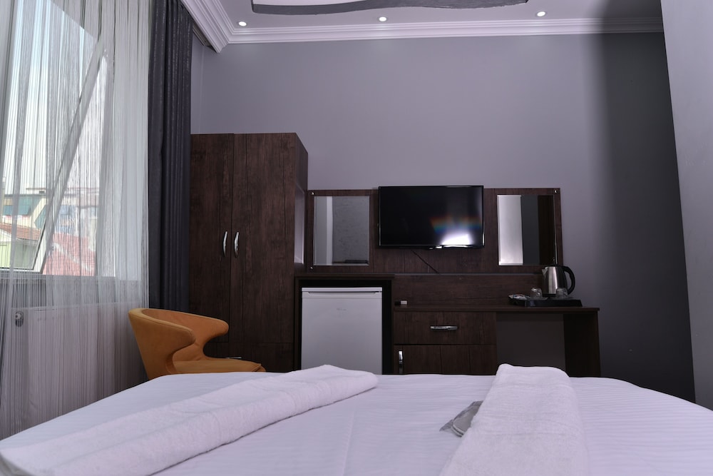 Rays Hotel 24/54