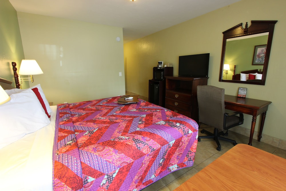 Oceans Beach Resort Suites 35/67