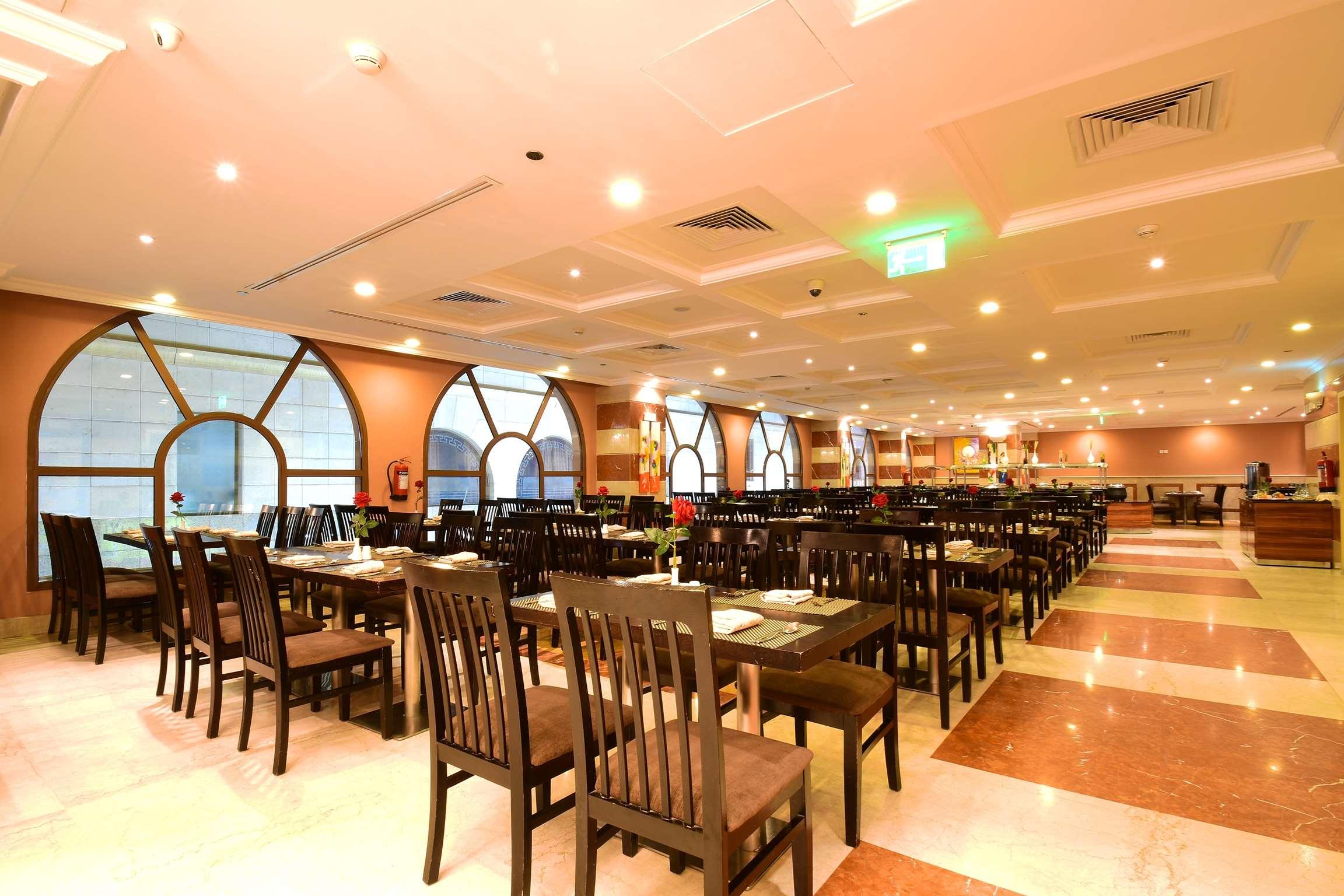 الأنصار جولدن توليب(Al Ansar Golden Tulip) 37/49
