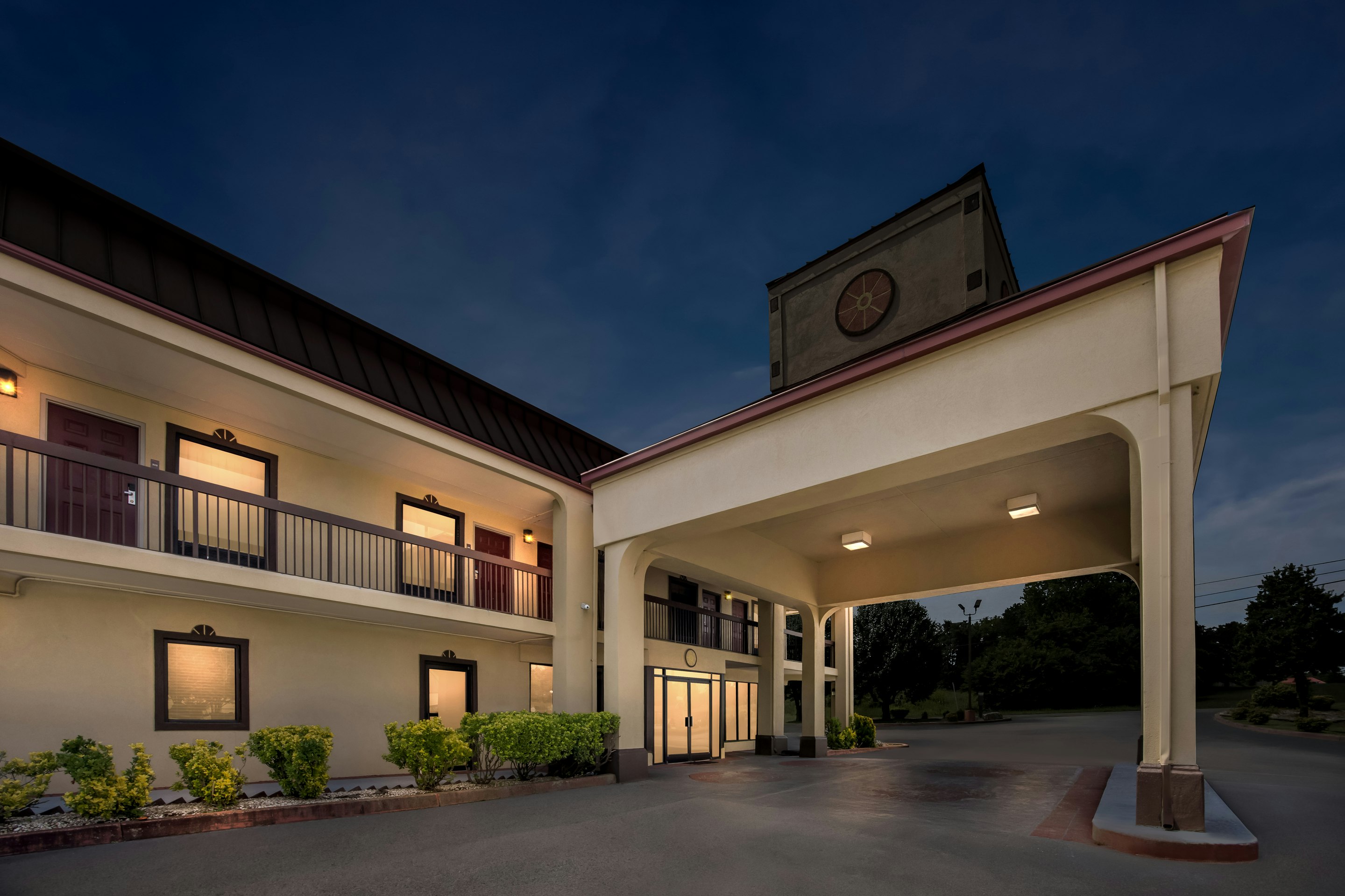 Red Roof Inn & Suites Clinton 6/41