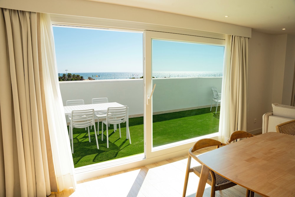Punta Candor Suites 45/70