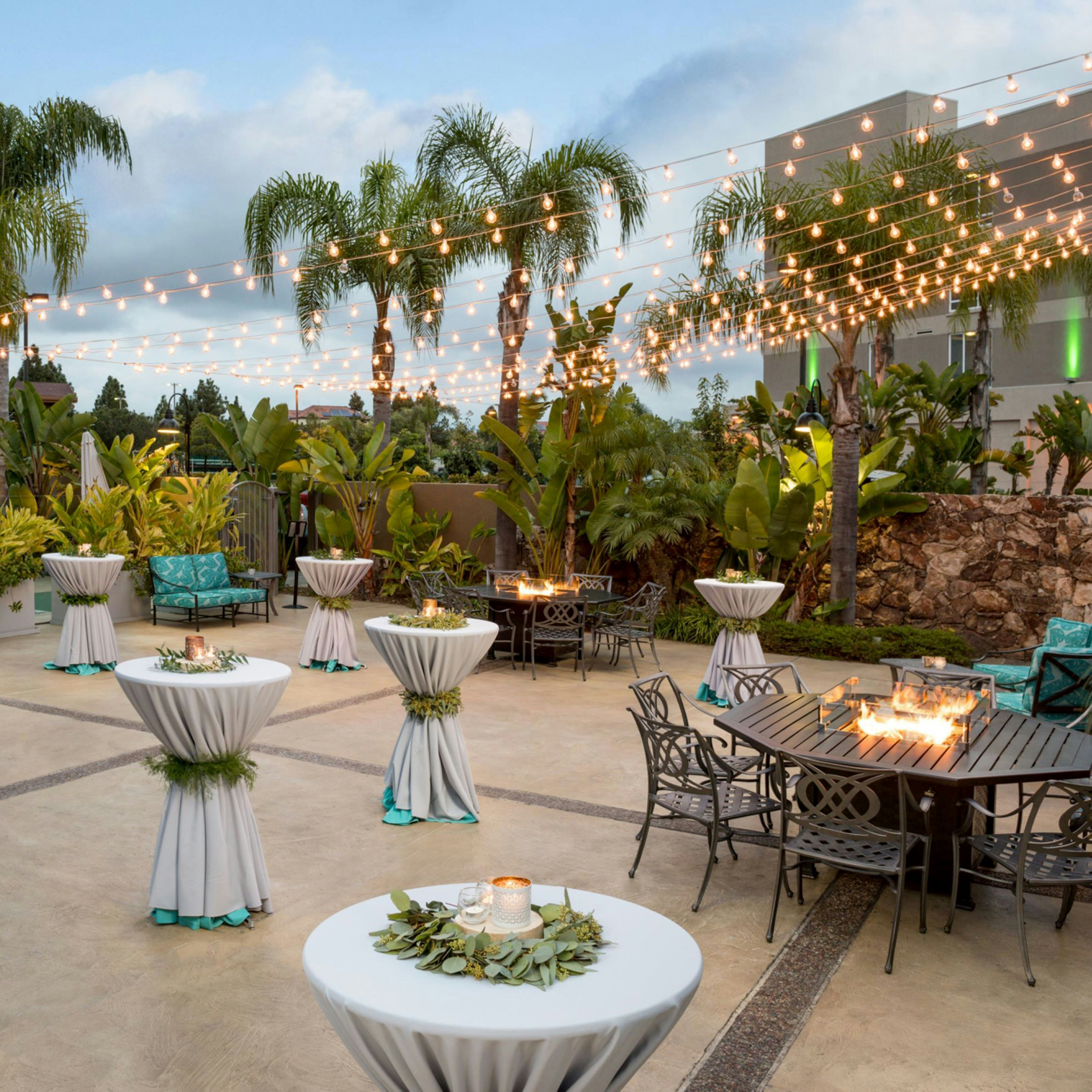 DoubleTree by Hilton San Diego Bayside 24/40