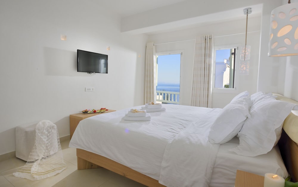 Petinos Hotel 14/34