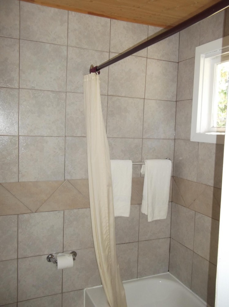 Auberge Mountain View Inn 32/32