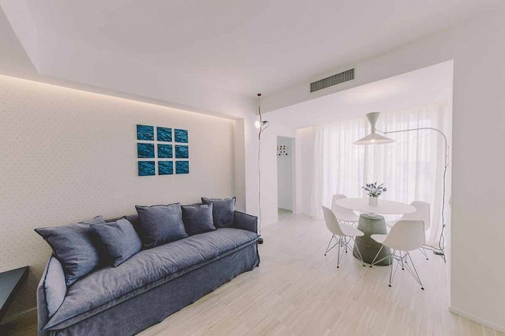 Suite 10 Home Design & Spa 48/69