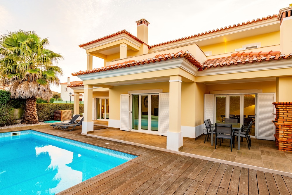 Praia Del Rey Golf And Beach Resort - The Village 6/50