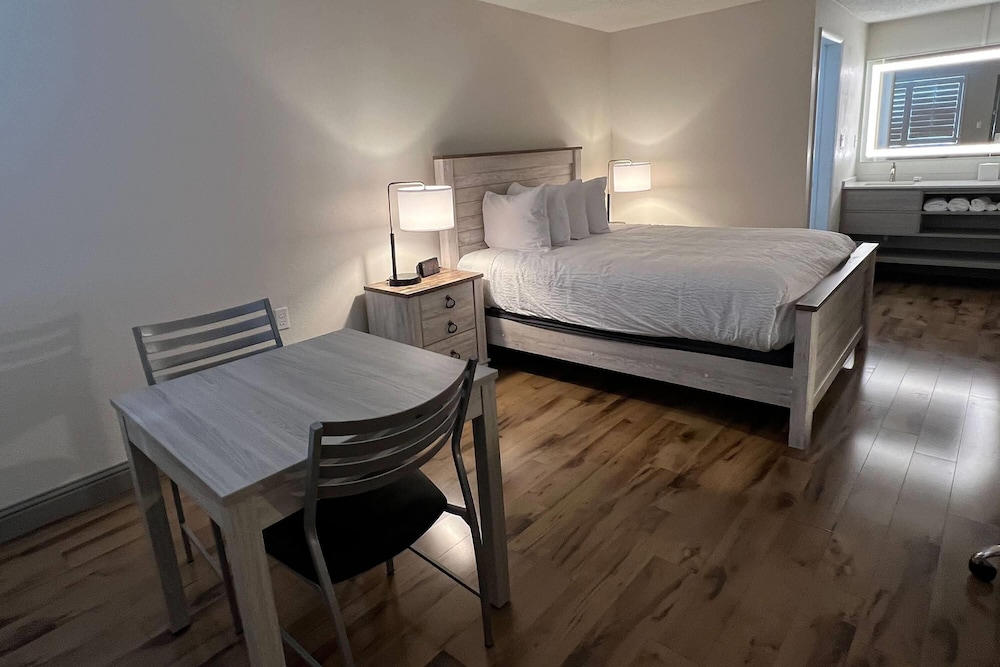 جناح بسرير كوين، Baymont by Wyndham Susanville 3/8