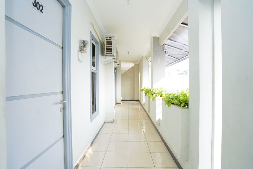 Oyo 2075 Graha Marina 23/54