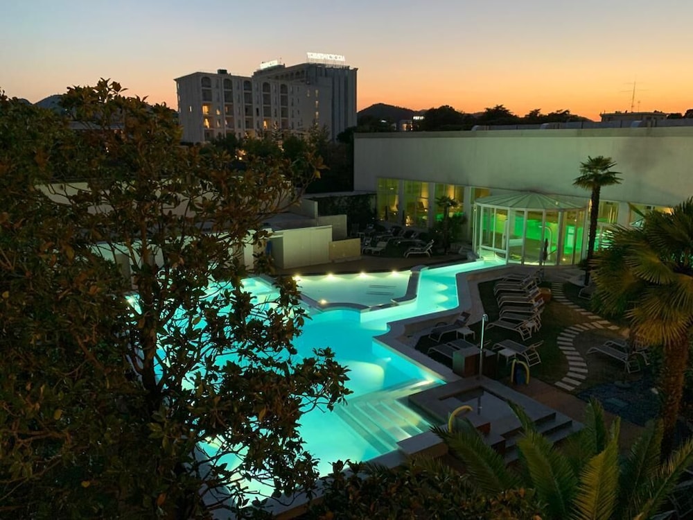 Hotel Universal Terme 43/47