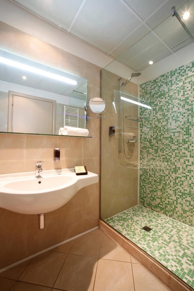 Cocca Hotel Royal Thai SPA 50/50