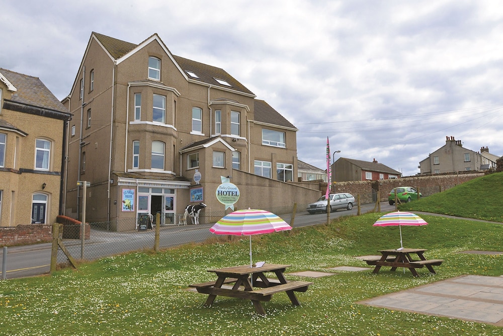Bailey Ground Hotel 45/46