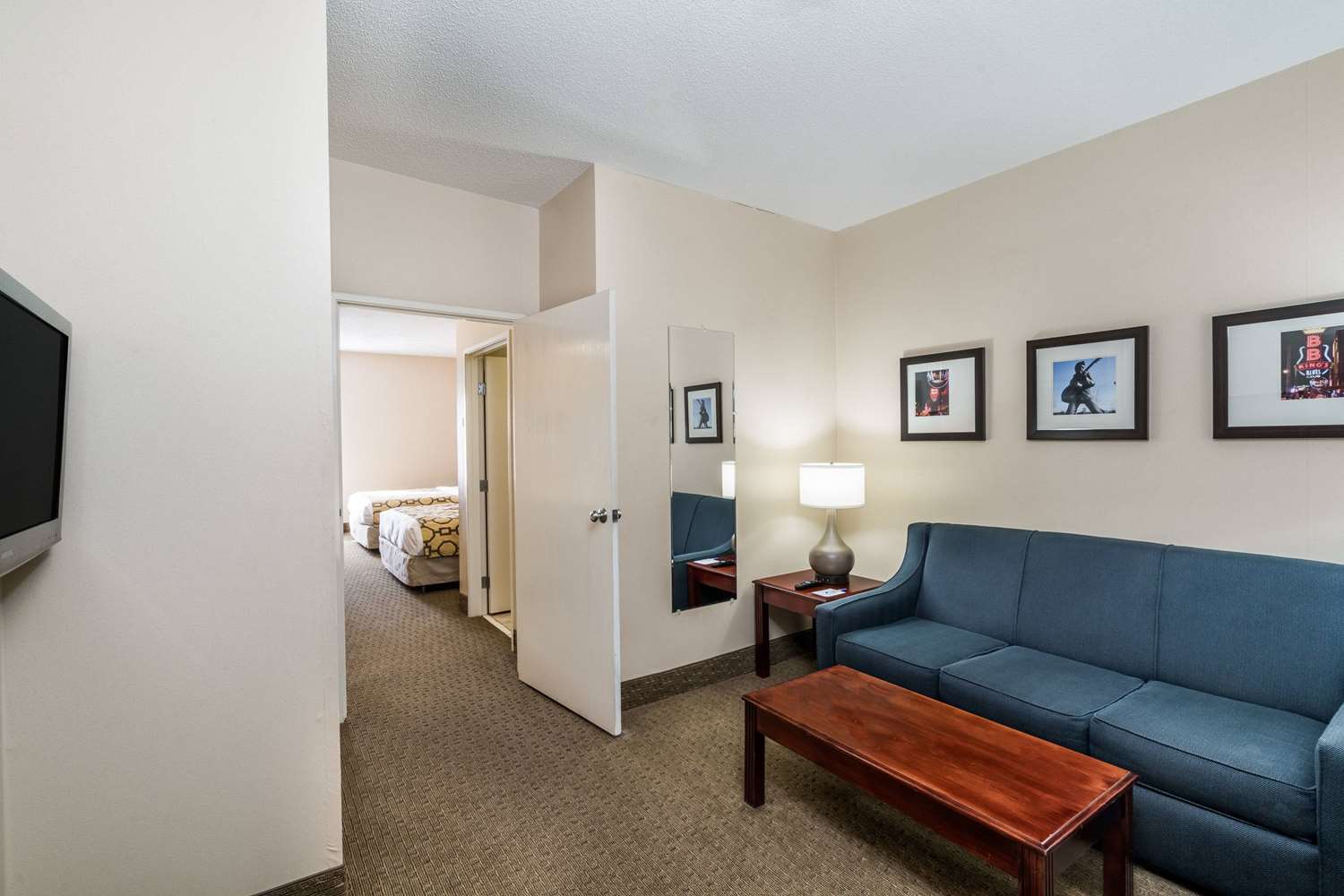 Travelodge by Wyndham Hawthorne 13/27
