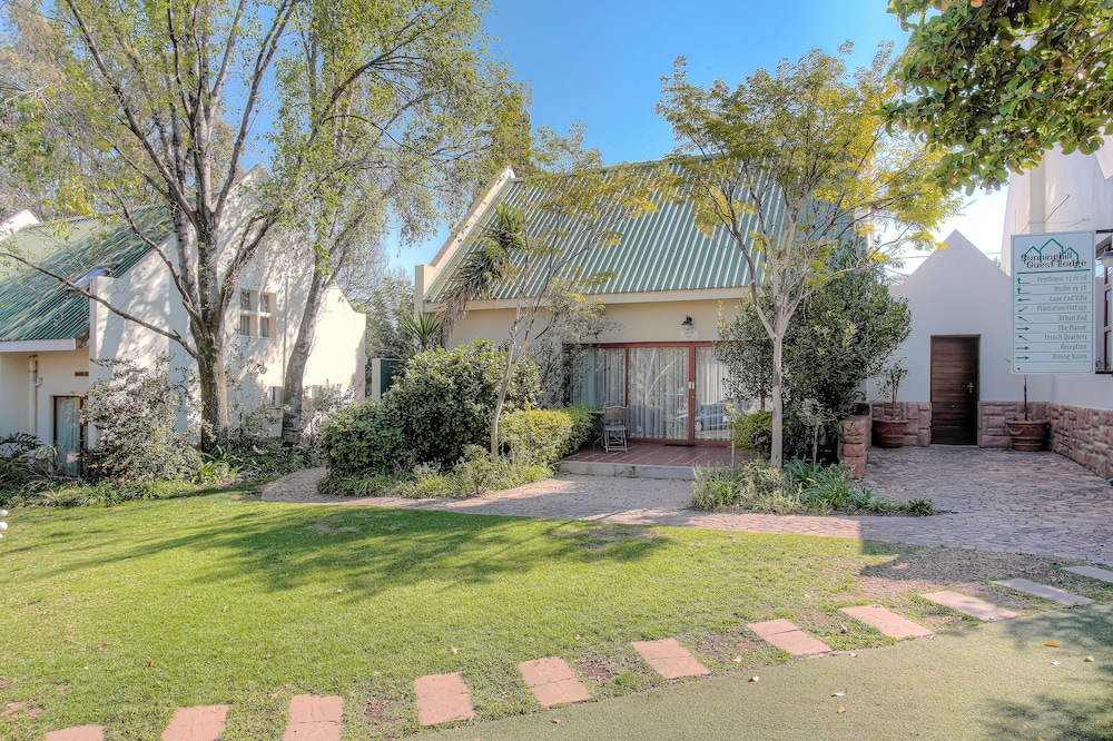 Sunninghill Guest Lodge 25/36