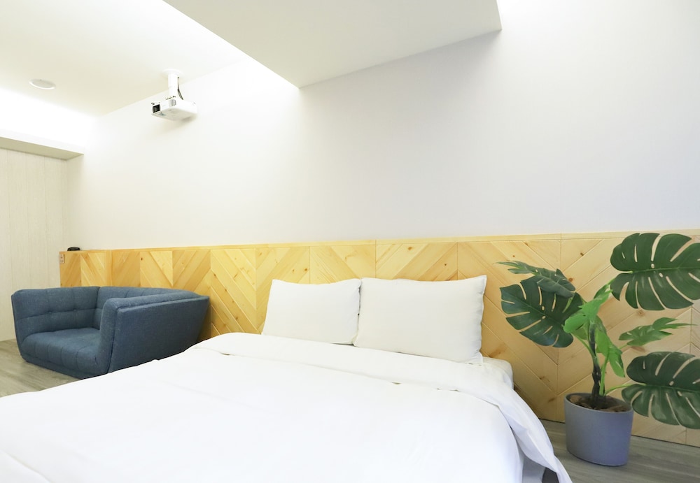 Dream 12 Hotel 39/71