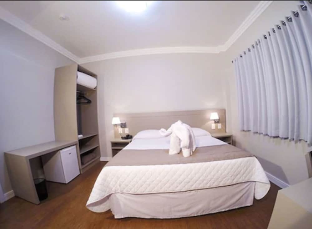 Deluxe, Double Bed