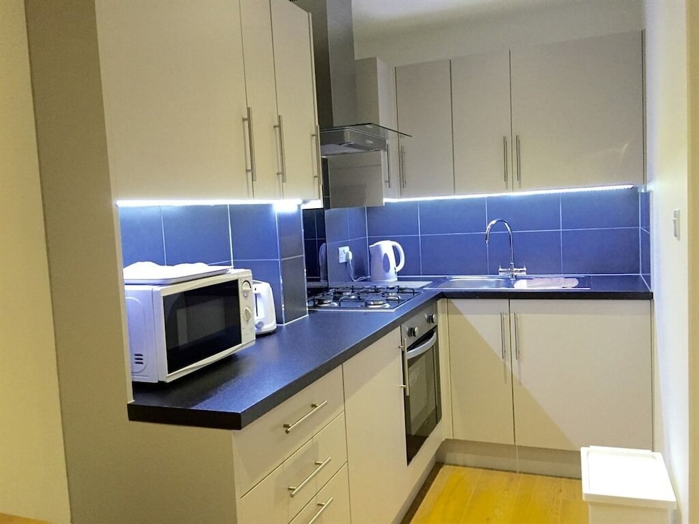 Ilford Tower Apartments 37/45