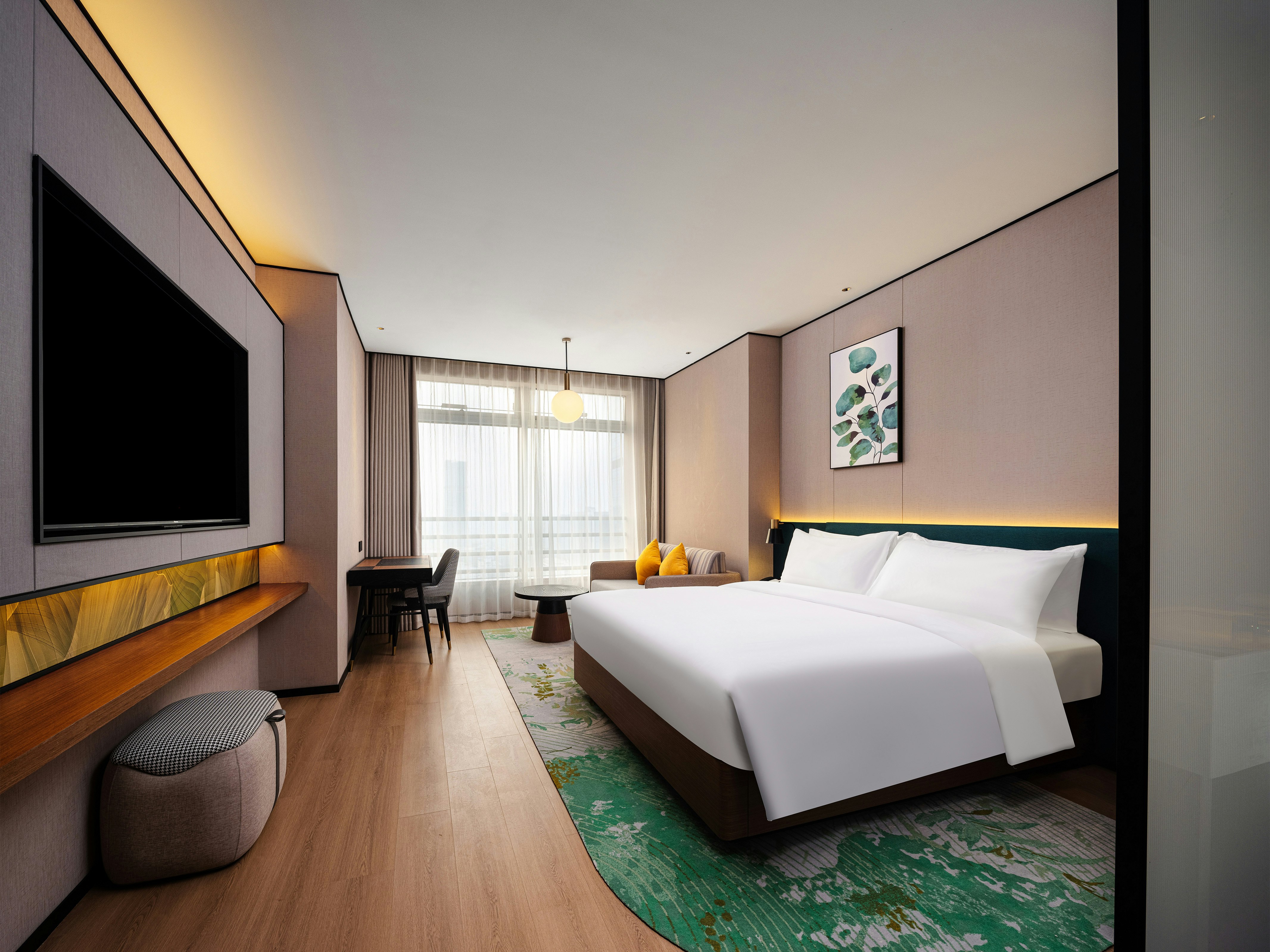 SUPERIOR, KING BED