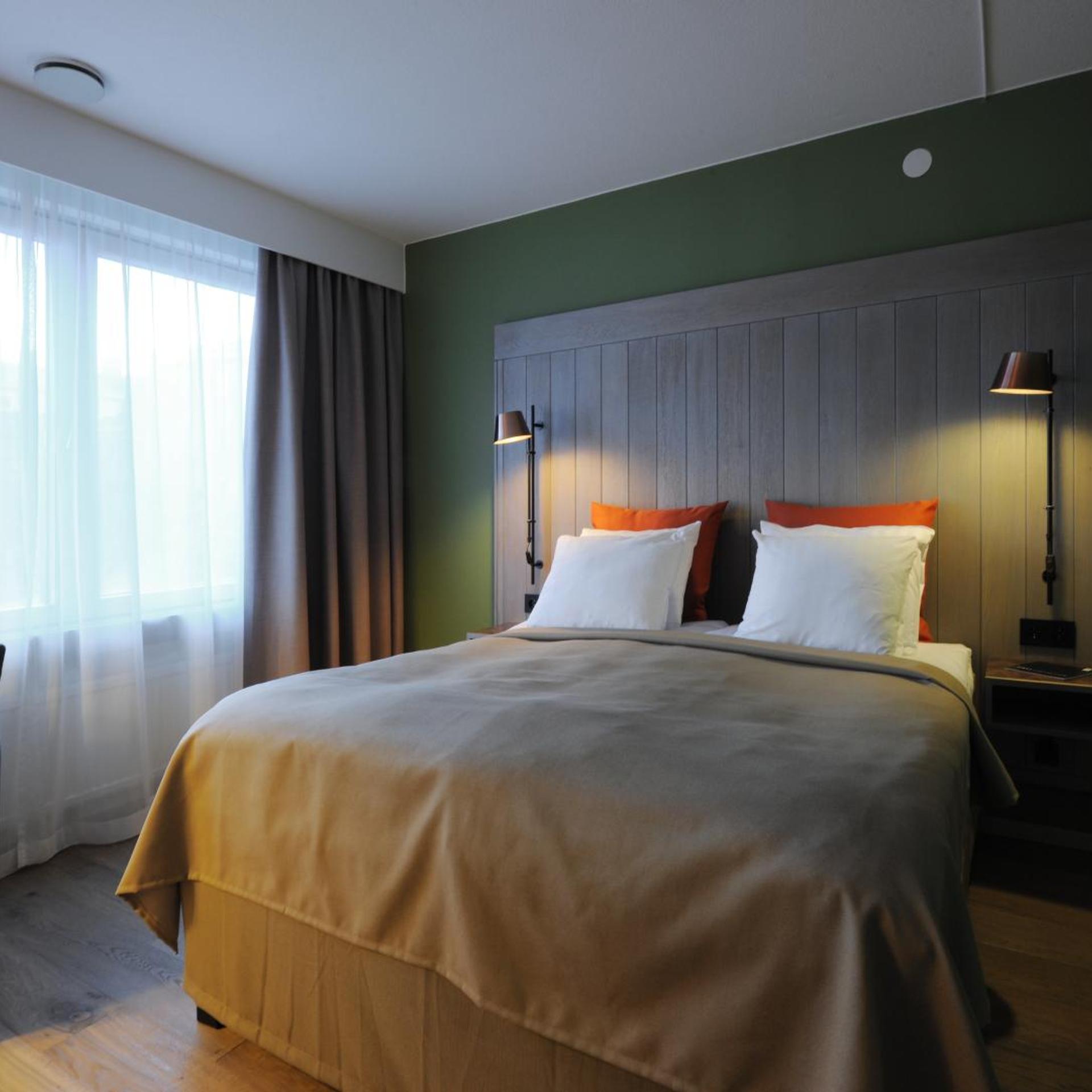 Compact, Double Bed
