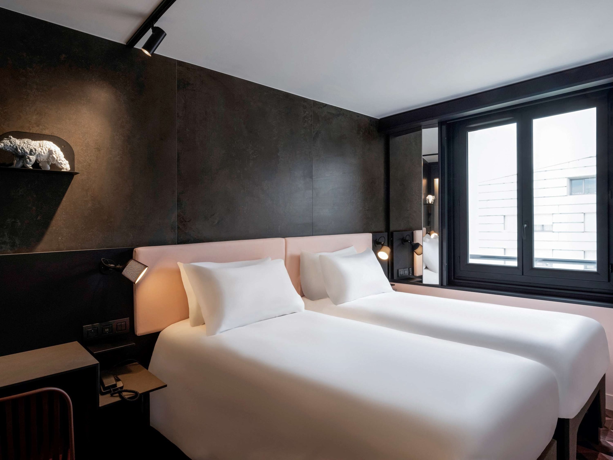 COMFORT, TWIN BEDS, GARDEN VIEW